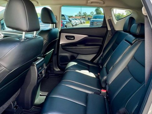 Used 2023 Nissan Murano SV image 20