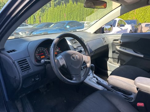 Used 2010 Toyota Corolla image 3