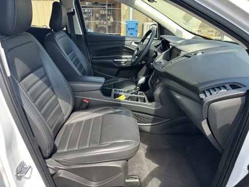 Used 2019 Ford Escape SEL image 13