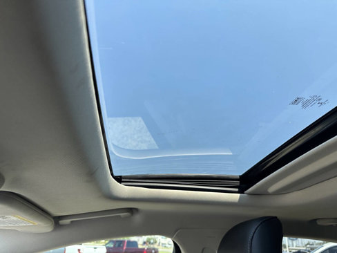 Used 2019 Ford Fusion Titanium image 14