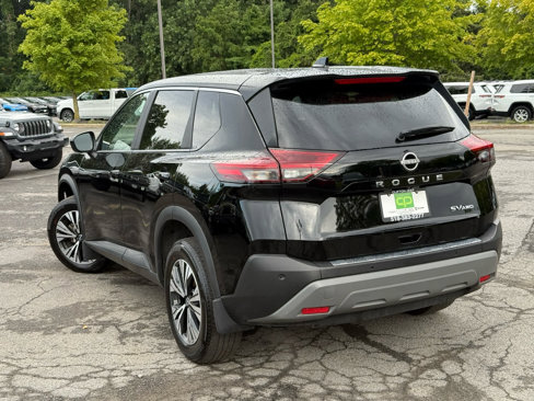 Used 2023 Nissan Rogue SV image 5
