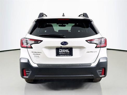 Used 2022 Subaru Outback Premium image 6