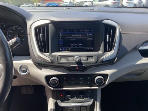 Used 2018 GMC Terrain SLE image 17