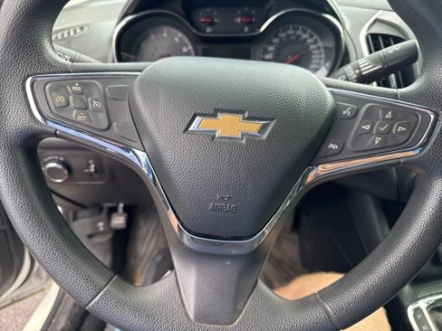 Used 2019 Chevrolet Cruze LT image 19