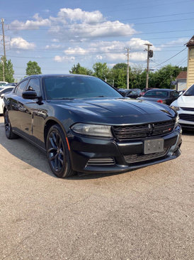 Used 2019 Dodge Charger SXT image 11