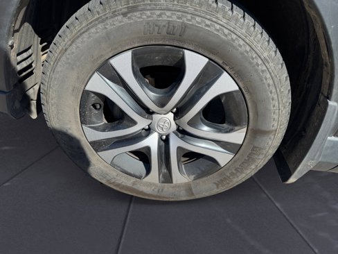 Used 2017 Toyota RAV4 LE image 14