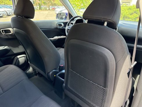 Certified 2022 Hyundai Venue SE w/ Cargo Package image 22