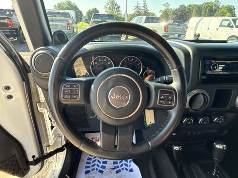 Used 2014 Jeep Wrangler Unlimited Sport w/ Connectivity Group image 11