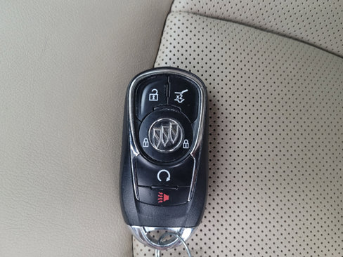 Used 2017 Buick Envision Premium image 32