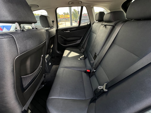 Used 2013 BMW X1 xDrive28i image 9