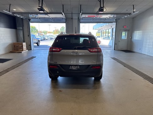 Used 2015 Jeep Cherokee Latitude image 7