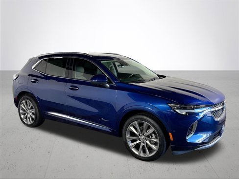 Used 2022 Buick Envision Avenir w/ Technology Package II image 4