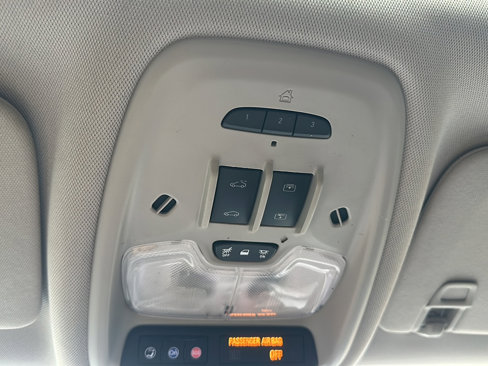 Used 2020 Buick Encore GX Essence w/ Experience Buick Package image 37