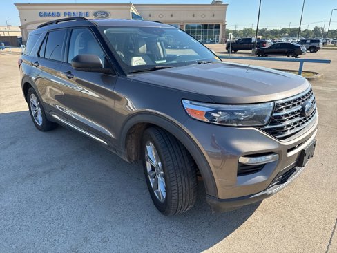 Used 2021 Ford Explorer XLT w/ Equipment Group 202A image 18