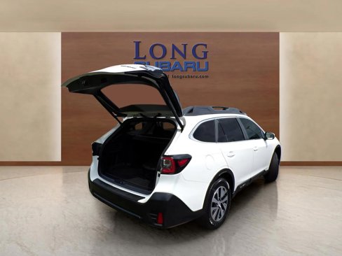 Used 2020 Subaru Outback Premium image 9