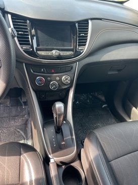 Used 2021 Chevrolet Trax LT image 12