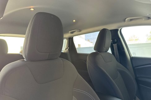 Used 2019 Jeep Cherokee Latitude w/ Popular Appearance Group image 31