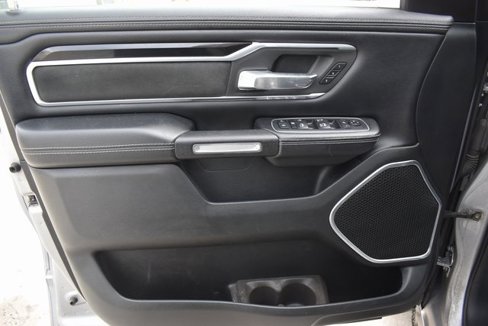 Used 2020 RAM 1500 Laramie w/ Sport Appearance Package image 13