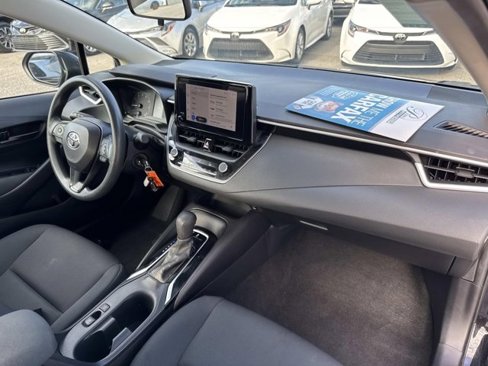 Used 2023 Toyota Corolla LE image 17