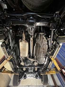 Used 2011 Lexus LX 570 4WD image 62