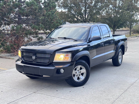 Used 2011 Dodge Dakota 4x4 Crew Cab image 1