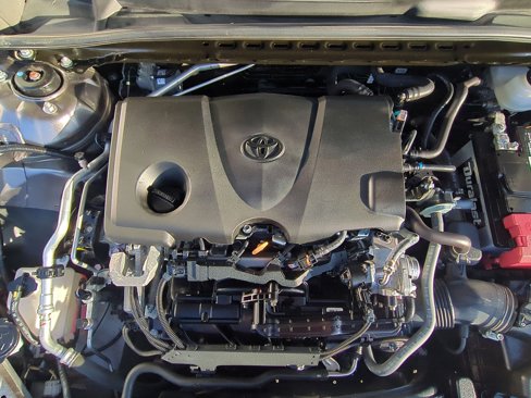 Used 2021 Toyota Camry SE image 31