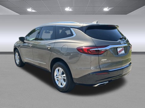Used 2020 Buick Enclave Essence w/ LPO, Luxury Package image 5