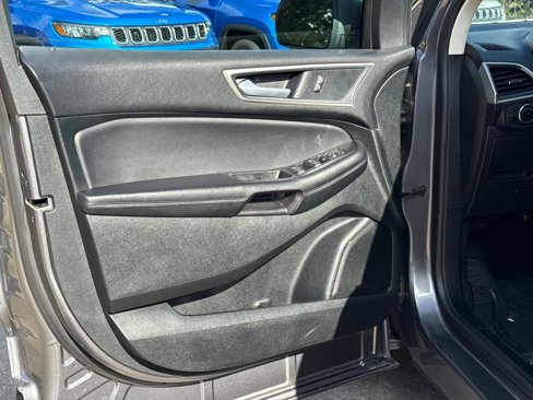 Used 2024 Ford Edge SEL image 16