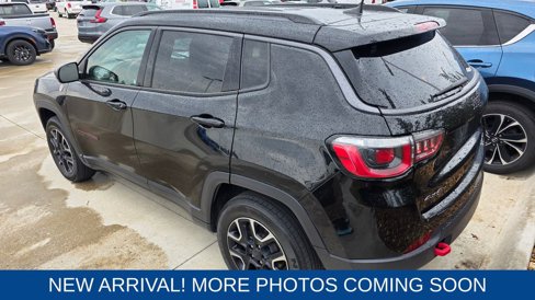 Used 2019 Jeep Compass Trailhawk image 2