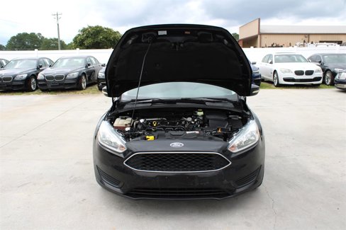 Used 2017 Ford Focus SE image 32