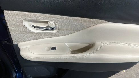 Used 2020 Nissan Murano SL w/ Moonroof Package image 16