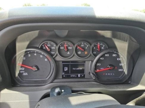 Used 2022 Chevrolet Silverado 1500 Custom image 10
