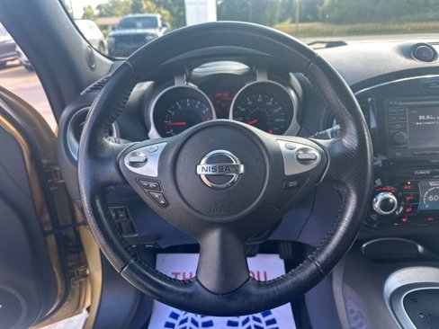 Used 2014 Nissan Juke SL image 14