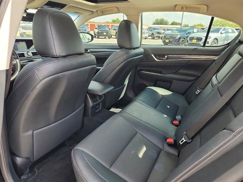 Used 2016 Lexus GS 200t image 9