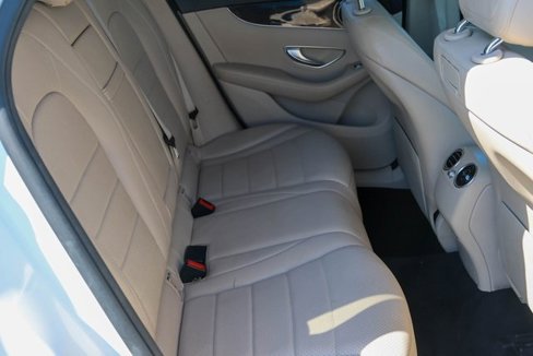 Used 2019 Mercedes-Benz GLC 300 w/ Premium Package image 19