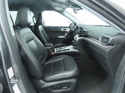 Used 2023 Ford Explorer XLT w/ Equipment Group 202A image 20