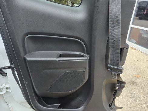 Used 2015 Chevrolet Colorado W/T image 18