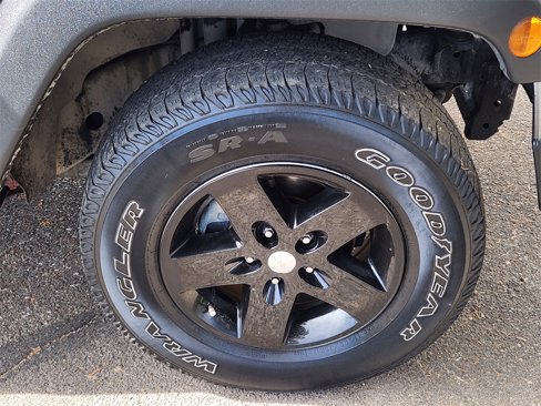 Used 2012 Jeep Wrangler Unlimited Sport image 14