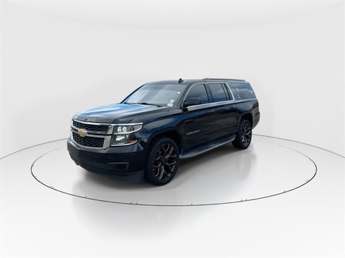 Used 2015 Chevrolet Suburban LT image 4