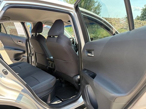 Used 2021 Toyota Venza LE w/ Carpet Mat Package (TMS) image 15