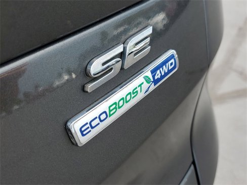 Used 2017 Ford Escape SE w/ Equipment Group 201A image 8