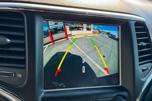 Used 2018 Jeep Grand Cherokee Altitude image 24