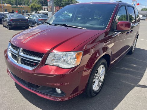 Used 2020 Dodge Grand Caravan SXT image 4