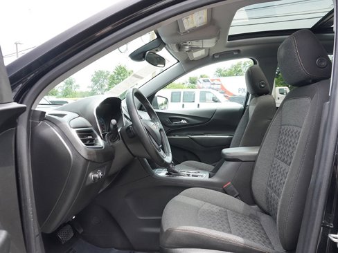 Used 2023 Chevrolet Equinox LT image 29