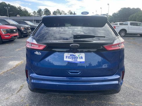 Used 2024 Ford Edge SE w/ Black Appearance Package image 4