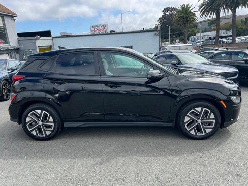 Used 2023 Hyundai Kona Limited w/ Cargo Package image 4