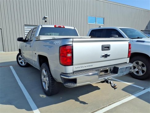 Used 2015 Chevrolet Silverado 1500 LT w/ LT Convenience Package image 2