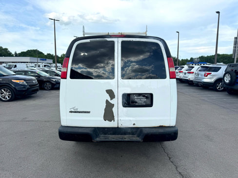 Used 2009 Chevrolet Express 2500 image 4