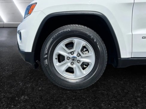 Used 2015 Jeep Grand Cherokee Laredo w/ Quick Order Package 23E image 18