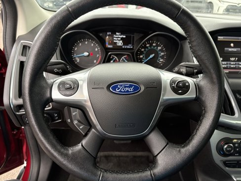 Used 2014 Ford Focus Titanium image 24